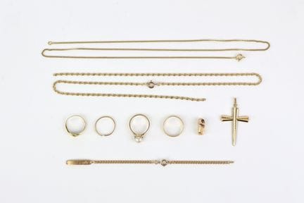 Schmuckset aus Gold (750) bestehend aus unterbroch