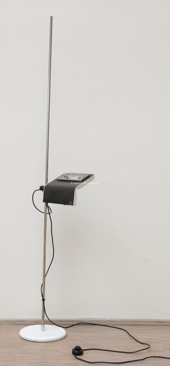 -  Lampadaire, modèle 1105, conçu par Bruno Gecche
