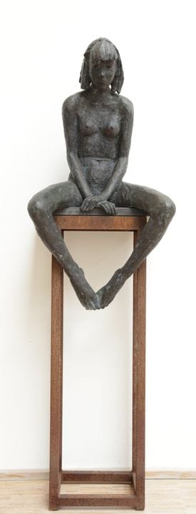 VUYLSTEKE JUL 1947  -  Femme assise. Bronze. Sans 