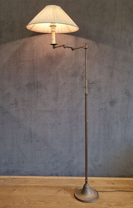 LAMPADA DA TERRA DA LETTURA ELETTRICA con braccio 