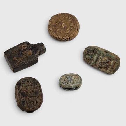 SET CONSISTING OF TWO SCARABEUSES FROM A SEAL, A P