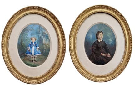 COPPIA DI FOTOGRAFIE A FORMA OVALE dell’epoca di N