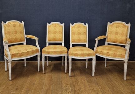 SET COMPOSTO DA DUE POLTRONE E DUE SEDIE con schie