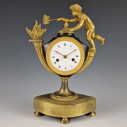 OROLOGIO A SOSPENSIONE CON BAMBINO E FARFALLA dell