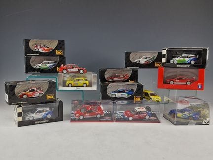 CONJUNTO DE 15 COCHES EN MINIATURA DEL RALLY DE MO