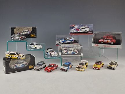 CONJUNTO DE 16 COCHES EN MINIATURA DEL RALLY DE MO