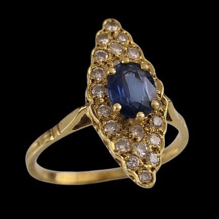 ANILLO MARQUISA de mediados del siglo XX, de oro a
