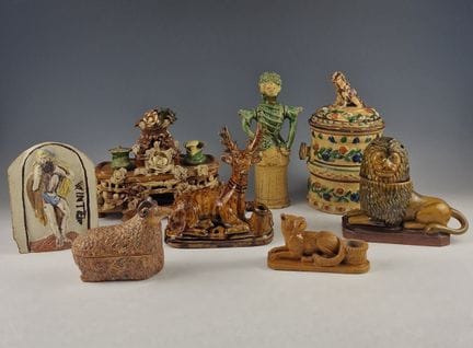 SET DI OTTO OGGETTI IN CERAMICA E BARBOTINA - Fran