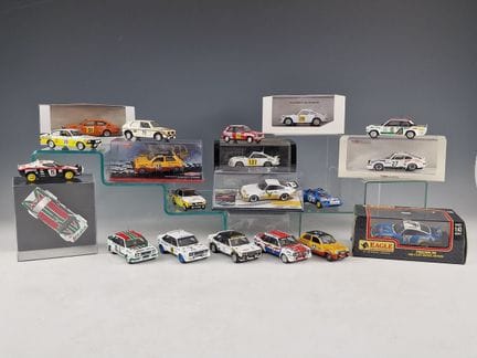 CONJUNTO DE 20 COCHES EN MINIATURA DEL RALLY DE MO