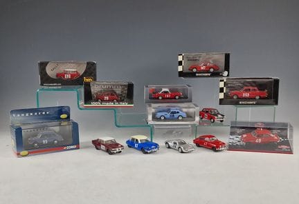 CONJUNTO DE 14 COCHES EN MINIATURA DEL RALLY DE MO