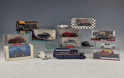 CONJUNTO DE 15 COCHES EN MINIATURA DEL RALLY DE MO