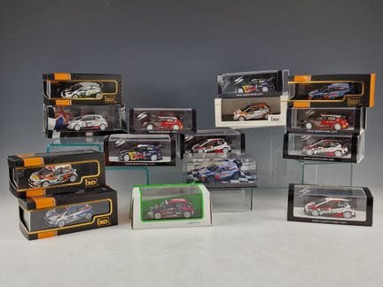 CONJUNTO DE 15 COCHES EN MINIATURA DEL RALLY DE MO
