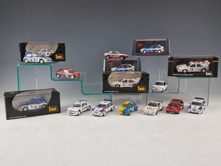 CONJUNTO DE 16 COCHES EN MINIATURA DEL RALLY DE MO
