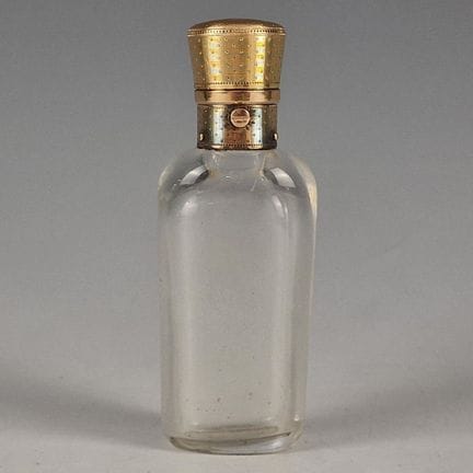 FRASCO PARA SALES. Aproximadamente 1900, de crista