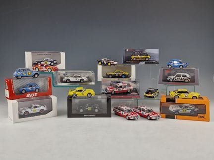 CONJUNTO DE 19 COCHES EN MINIATURA DEL RALLY DE MO