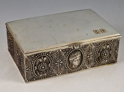 CAJA DE CIGARRILLOS - España, mediados del siglo X