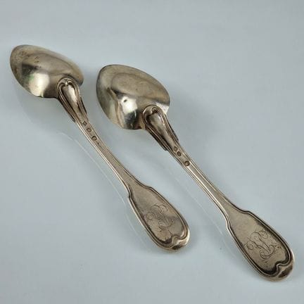 PAR DE CUCHARAS DE MESA - París, 1809-1819, de pla