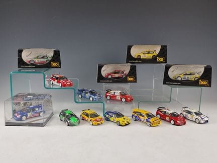 CONJUNTO DE 14 COCHES EN MINIATURA DEL RALLY DE MO