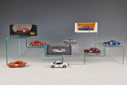CONJUNTO DE 9 COCHES EN MINIATURA DEL RALLY DEL ME