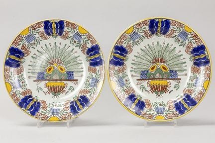 Coppia di piatti in ceramica di Delft del XIX seco