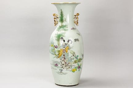 Vase chinois « antique » en porcelaine, orné d'un 
