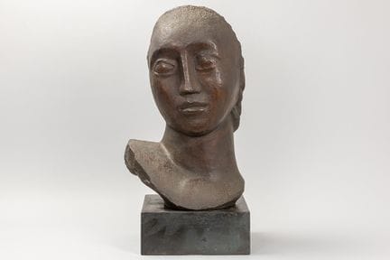 佩尔梅克·康斯坦特（1886—1952）
康斯坦特·佩尔梅克《尼俄伯》青铜雕塑，表面呈棕色铜绿——刻