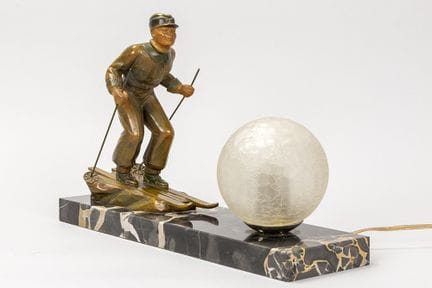 Lampe Art déco avec une sculpture signée L. Brunsw