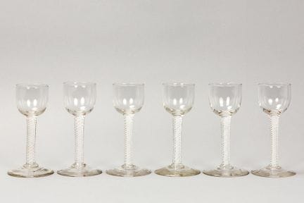 Seltenes Set aus sechs Gläsern aus dem 18. Jahrhun