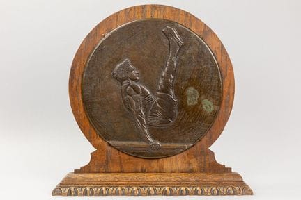 Bas-relief en bronze signé L. Casse représentant u