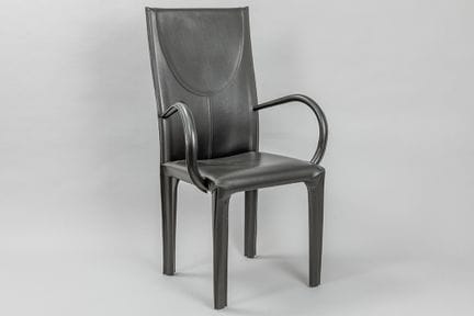 Arper – italienischer Designerstuhl aus schwarzem 