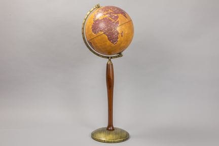 Zoffoli marked globe on a wooden base

ZOFFOLI glo