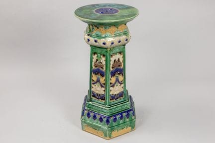 Piédestal chinois en céramique émaillée

Piédestal