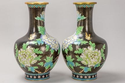 pair of cloisonné vases

Paar vazen in cloisonné  
