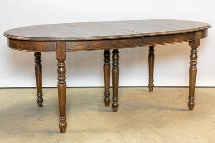 Tavolo in rovere del XIX secolo con piano ovale (d