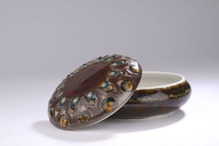 Camille THARAUD (1878-1956), Limoges. Caja circula