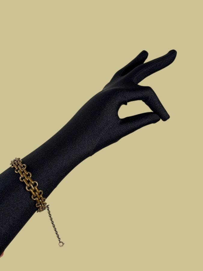 CHANEL Made in France  Cuff bracelet  in brown-patinated metal with a safety clasp  — signed and stamped on the clasp 
Length: 19 cm