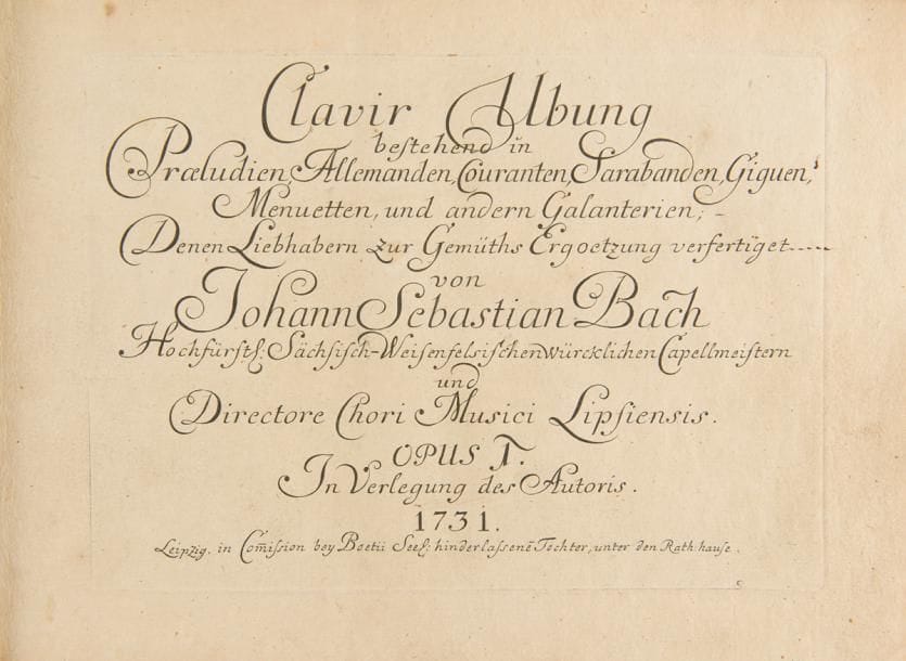 BACH Johann Sebastian (1685-1750).
Clavir Ubung bestehend in Præludien, Allemanden, Couranten, Sarabanden, Giguen, Menuetten, und andern Galanterien ; Denen Liebhabern zur Gemüths Ergoetzung verfertiget von Johann Sebastian Bach Hochfürstl. Sächsisch-Weisenfelsischen würcklichen Capellmeistern und Directore Chori Musici Lipsiensis. Opus 1. In Verlegung des Autoris. 1731. Leipzig, in Commission bey Boetii Seel. hinterlassene[r] Tochter, unter den Rath:hause. (Leipzig, 1731). In-folio oblong (23 x 30 cm) de 73 pages, entièrement gravé, très bel état intérieur ; reliure demi-basane à coins un peu postérieure, dos manquant (1er plat de reliure détaché, ainsi que le titre et le 1er cahier ; cachet encre au revers du plat sup., annotation à l’encre en 1979 sur la page de garde finale).

Première édition de ce rarissime volume, publié à compte d’auteur, un des six exemplaires connus, donnant la première édition complète des Six Partitas pour clavier (BWV 825-830).
Un des six exemplaires connus de la première édition de la première partie de la Clavier-Übung, enregistré comme l’exemplaire G5 dans la Neue Bach Ausgabe. La page de titre contient l’adresse, supprimée dans les éditions ultérieures, de la fille du libraire J.T. Boëtius, Rose Dorothee. Comme Bach ne pouvait pas couvrir la totalité des coûts de distribution, une partie des impressions ont été vendues chez ce libraire de Leipzig. Rosine Dorothee était en fait mariée au graveur de la page de titre de cette édition de la Clavier-Übung, Johann Gottfried Krügner, et l’on peut penser qu’ils dirigeaient la librairie ensemble.
La Neue Bach Ausgabe enregistre dix-neuf exemplaires de la deuxième édition, et deux de la troisième.
Les six Partitas sont parmi les plus belles œuvres pour clavier de Bach. Chacune des six Partitas a été publiée individuellement dès 1725. Aucune de ces éditions originales n’a survécu. En 1731, Bach les réunit en un seul volume, la Clavier-Übung, qu’il désigne comme son « Opus 1 »