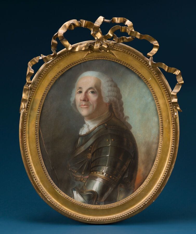 19th-Century French School
"Portrait of Louis François Armand de Vignerot du Plessis, Duke of Richelieu (1696–1788), Marshal of France"
58 x 47 cm.
Tear
Beautiful gilded wooden frame with a Louis XVI-style motif of pearls and ribbons
Inspired by the Portrait of François-Armand de Vignerot du Plessis (1696–1788), Duke of Richelieu, Marshal of France (anonymous, second half of the 18th century, 92 x 104 cm, Paris, Musée de l’Armée – Hôtel des Invalides, inv. 1874)