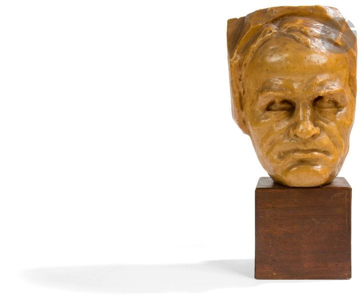 PAUL-GASTON DÉPREZ (1872-1941) 
Ludwig van Beethoven
Portrait sculpté. Épreuve en cire. Sur un socle cubique en bois. Signé G. DÉPREZ vers la base. 
H. tête seule : 23 cm - H. totale 35 cm