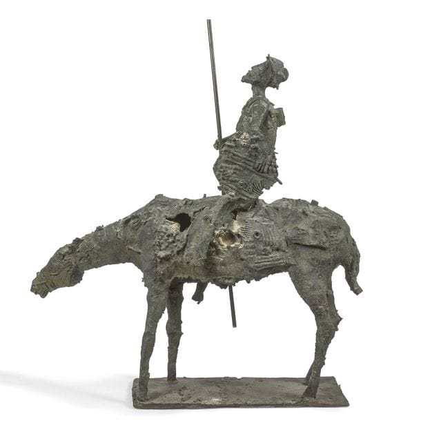 TRAVAIL ITALIEN DES ANNÉES 1970 
Don Quichotte, 1971 
Sculpture. Bronze patiné. Lance dessoudée, petits accidents divers, terrasse fendue et ressoudée d'origine. Signée et datée A....ELLI (19)71 sur la terrasse. Sans lance : H. 77 cm - L. 77 cm - P. 20 cm