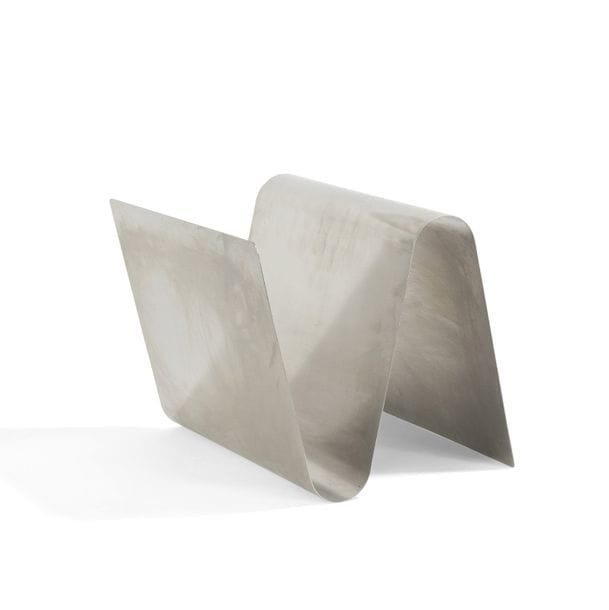 TRAVAIL 1970 
Zigzag 
Porte-revues en inox. H. 30 cm - L. 40 cm