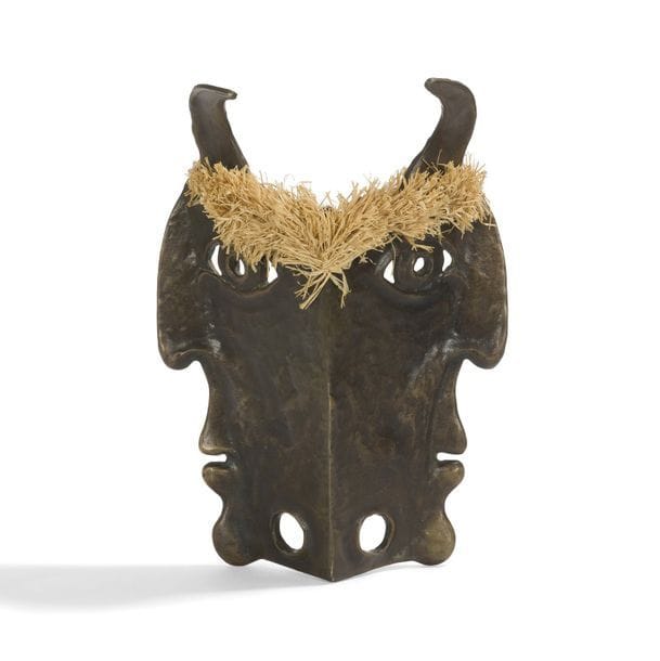 HUBERT LE GALL (né en 1961) 
Toréador surréaliste 
Applique. Épreuve en bronze à patine médaille et raphia. Signée et datée LE GALL (19)96 en numérotée 1/99 au revers. H. 32,5 cm