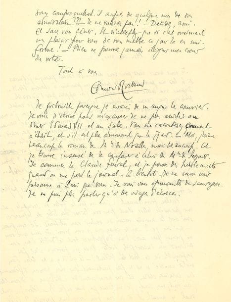 ROSTAND Edmond (1868-1918) [AF 1901, 31e f].
L.A.S. « Edmond Rostand », [octobre 1901, à Paul HERVIEU] ; 2 pages in4.

Belle lettre sur le choix d’un parrain après son élection à l’Académie française.
L’adorable HALÉVY lui a dit qu’il pouvait prendre qui il voulait. « Dans ce cas j’aimerais mieux un ami qu’un symbole. Ça m’ennuie un peu de demander à SULLY-PRUDHOMME qui pourra au dernier moment ne pas venir, et, dans ce cas, comme me le conseille Halévy, de vous prier d’être un remplaçant. Il me conseille aussi COPPÉE. N’aurais-je pas l’air de faire une profession de foi politique en le choisissant ? Dieu sait si j’aime l’homme qui a été exquis pour moi... Mais... J’ai beau vouloir vaincre mon penchant pour Hervieu, je n’y parviens pas, et je sens qu’Halévy m’approuve de vous préférer à tous. [...] Je sens que vous ne pouvez pas avoir l’air d’approuver tout ce que débite dans son discours un incorrigible poète. Mais un parrain n’est pas responsable de ce fait du filleul ! – Ce qui qu’il y a de beau dans notre amitié n’est-ce pas justement que nous pensons différemment sur certaines choses et que nous avons des esthétiques si dissemblables (au fond, vous savez, je ne trouve pas, mais enfin !) »... Il le prie de n’accepter « que si c’est vraiment un plaisir pour vous de vous mettre ce jour-là en uniforme ! »... Il ajoute qu’il n’ira pas au dîner de gala en l’honneur d’EDOUARD VII : « Vous me raconterez comme c’était, et s’il est plus amusant que le Tsar ». Il aime beaucoup le roman de Mme de NOAILLES, il a commencé à lire le feuilleton de Claude FERVAL : « je pousse des hurlements quand on me perd le journal. [...] Je ne veux voir personne à Paris que vous. Je vais vous épouvanter de sauvagerie. Je ne puis plus parler qu’à des visages d’écorces ».