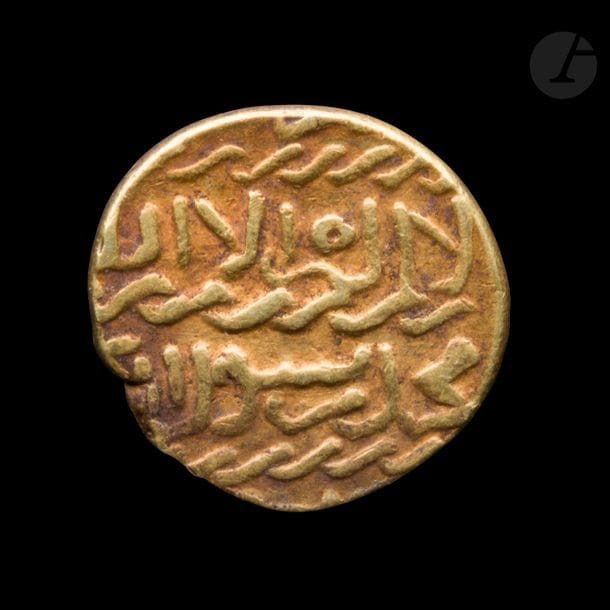 MAMELOUKS
Qansuh al-Ghuri (906-22 H / 1501-16)
Ashrafi d’or au nom de al-Ashraf Qansuh al-Ghuri.
Poids : 3,4 g
TB
