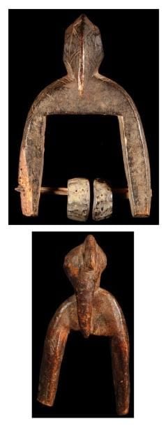 Lot de 2 poulies SENOUFO (Mali / Côte d'Ivoire). Hauteurs:16,5 cm et 12,5 cm.