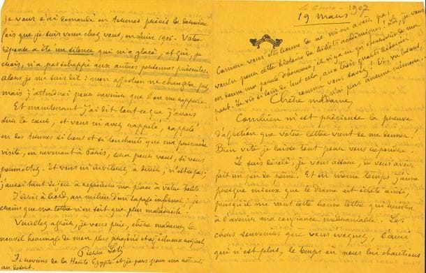 Pierre LOTI (1850-1923). 75 L.A.S., 1885-1910, à Julia Daudet ; 153 pages formats divers, la plupart in-8, quelques-unes à son chiffre (certaines à la devise Mon mal m’enchante) ou divers en-têtes, quelques adresses.

Importante correspondance à Madame Daudet. Nous ne pouvons en donner ici qu’un aperçu.
[1885]. Il a eu un extrême plaisir à recevoir son livre [Impressions de nature et d’art], qui l’a fait penser à un livre que M. Daudet lui a fait connaître, Idées et Sensations [des Goncourt], mais qu’il préfère : « il y a sans doute des choses qu’un homme, si délicat qu’il soit, n’est jamais capable d’assez bien dire. […] Votre livre me paraît être l’expression même, je dirais presque la définition, de la femme raffinée et exquise »… [Rochefort juillet 1889]. Remerciements pour son « petit livre d’adorable mère » [Enfants et mères] ; il comprend son chagrin, « moi qui n’ai pas de plus grande anxiété dans la vie, que de voir vieillir ma bien-aimée mère »… [Hendaye printemps 1892 ?]. Il reçoit Rose et Ninette, avec « une précieuse petite dédicace que je retiens comme une nouvelle promesse de mon grand ami. Vous auriez ici une hospitalité tout à fait modeste et campagnarde ; une paix absolue dans un recoin isolé, un petit jardin en terrasses où l’air et la vue sont incomparables, et puis des matelots et des canots à vos ordres pour remonter la rivière »… [Mars 1893], au sujet de la candidature d’Eugène Manuel à l’Académie : « J’ai déjà des engagements pris. Je ferai maintenant, pour M. Manuel, tout ce que ma conscience me permettra de faire »… [Janvier 1894]. Il a perdu ses Chansons grises, « moi qui ne perds jamais rien, surtout des choses qui me sont confiées. – Je le dirai à Hahn pour qu’il vous en envoie un autre exemplaire »… [1895], remerciant pour Poésies, « pour les beaux vers doucement tristes […] À certains passages, en lisant il me semblait vous entendre parler »…
“Le Javelot”, Hendaye 29 avril [1897], remerciant pour Notes sur Londres, « le char
