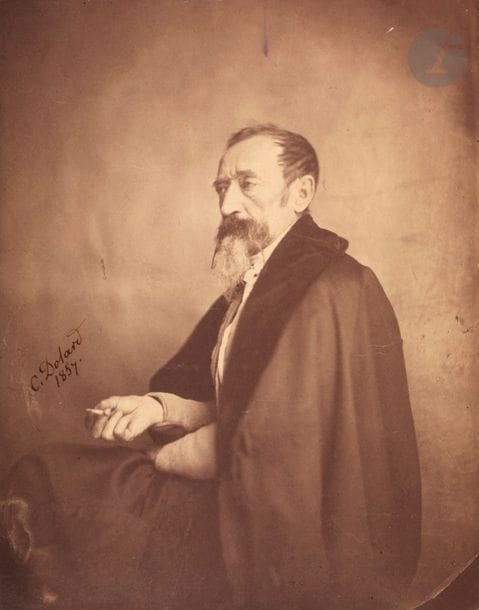 Camille Dolard (1810-1884) - Jean-François Armbruster (1835-1912)
Personnalités lyonnaises, 1853-1857.
Horace Vernet. Claude Bonnefond, peintre. Docteur Jourdan, professeur à la faculté des sciences. Pierre Bonirote. Louis Dupasquier. Pierre-Eugène Vibert. Claude Bonnefond. Augustin Courtet, sculpteur. Alexandre Dubuisson. M. Bouillier. M. Crozier-Vachon. Benoit Poncet. Michel Goudchaux, ministre des finances. Alexandre Dubuisson, peintre. Joseph Gensoul, médecin. Francisque Bouillier, philosophe. Paul Sauzet, homme politique. 
25 épreuves sur papier salé et papier albuminé contrecollées sur cartons. Nombreuses signatures, dates, légendes, quelques timbres secs et tampons de photographes sur les montages.
Formats : de 17,2 x 13 à 24,6 x 18,5 cm