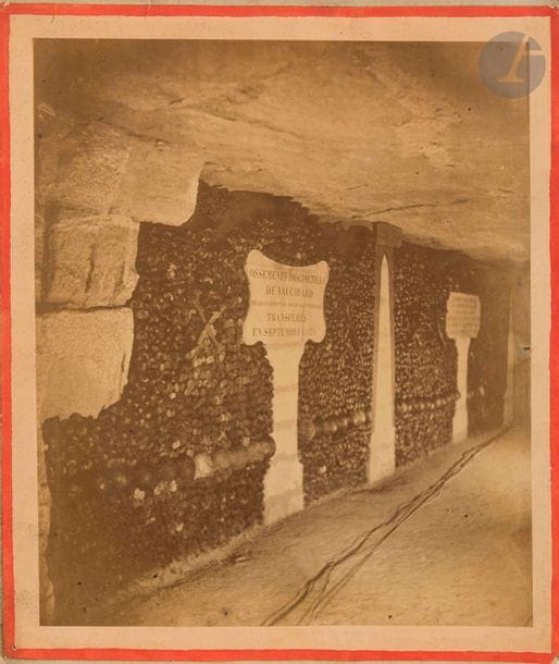 Félix Nadar (1820-1910)
Les catacombes de Paris, c. 1861-1864.
Crypte N°1. Crypte N°7. Façade N°5.
Un bourrage. Ossements du cimetière de Vaugirard. « Sicut Unda, Dies Nostri Fluxerunt » (Comme l’onde, nos jours se sont écoulés).
Trois (3) épreuves sur papier albuminé, contrecollées sur cartons. Tampon-signature (1) « Nadar » à l’encre rouge en bas à droite. Légende manuscrite à l’encre sur le montage en bas (1).
22,6 x 19 ; 23,3 x 18 et 26,8 x 20,5 cm

Bibliographie :
Philippe Néagu et alii, Le Paris souterrain de Félix Nadar 1861 : des os et des eaux, Paris, C.N.M.H.S., 1982, pp. 30, 31, 34, ill. 34, 37, 42.
Sylvie Aubenas, Catacombes. Nadar au royaume des morts, L’Œil Curieux, Paris, 2018, pages 10, 37, 39.