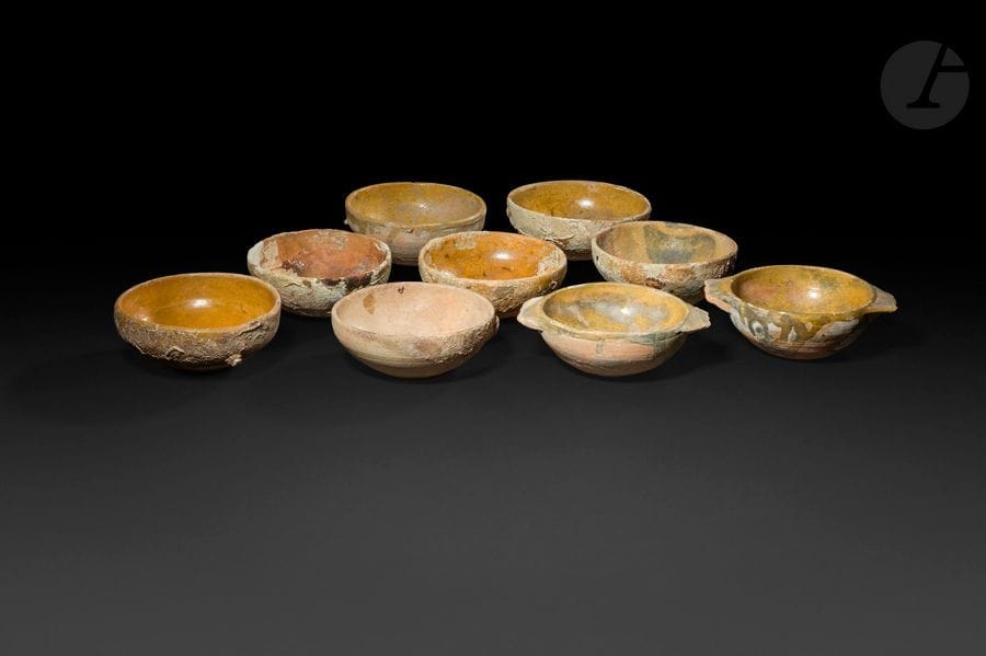 Épave DES SARDINAUX - TERRES CUITES DE FRéJUS XVIIe SIèCLE
Lot de terres cuites vernissées composé de sept bols et deux écuelles.
Diamètre : 12,7 cm