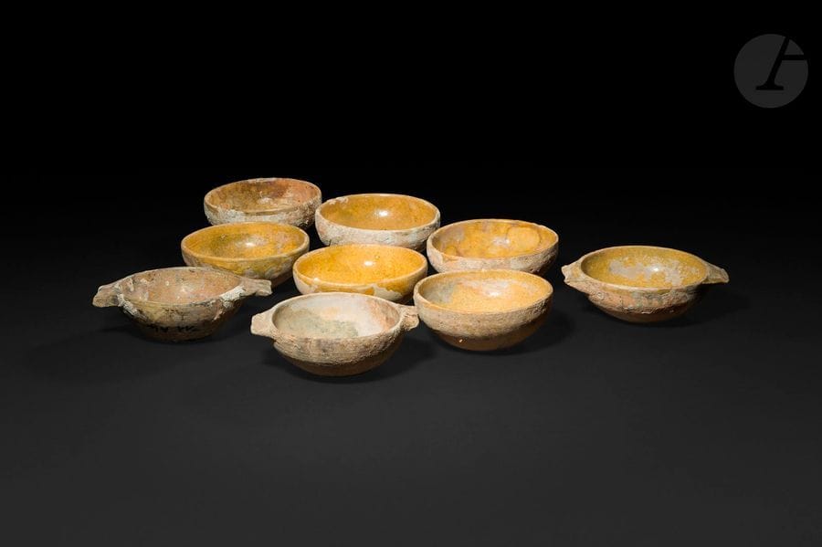Épave DES SARDINAUX - TERRES CUITES DE FRéJUS XVIIe SIèCLE
Lot composé de six bols et trois écuelles.
Diamètre : 12,5 cm